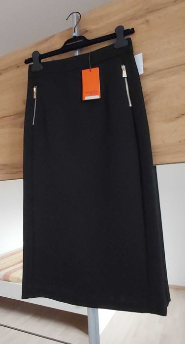 Trussardi Jeans нова права миди пола