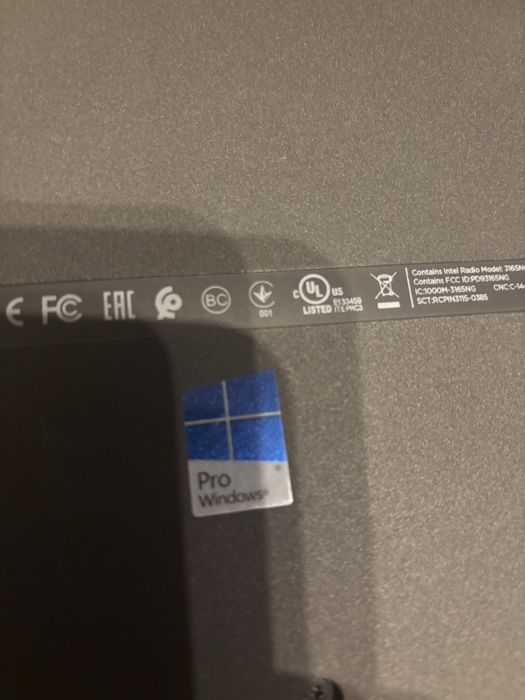 Laptop HP cu windows licentiat