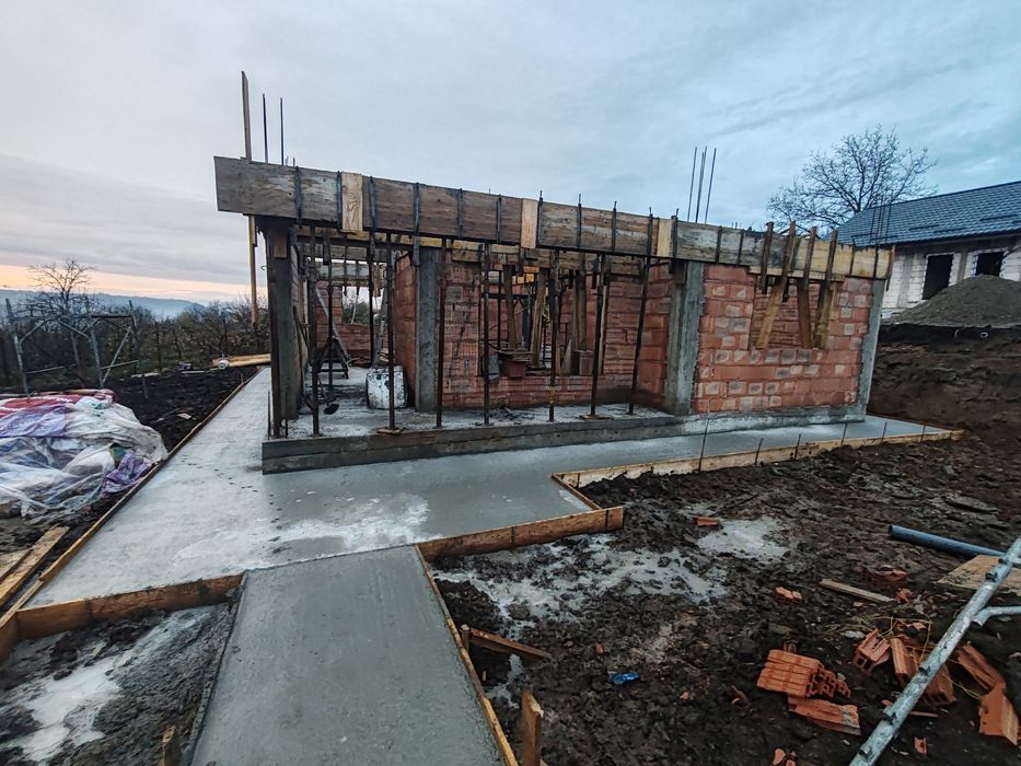 Casa mediteraneana în Dorobanț, materiale premium