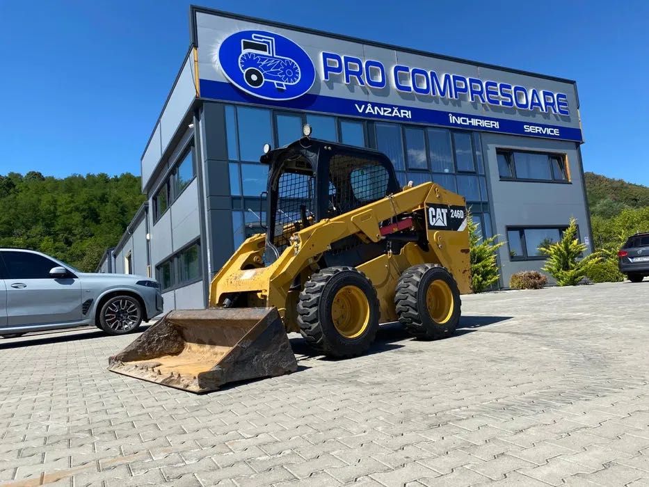 Mini incarcator Bobcat 246D 1 tona