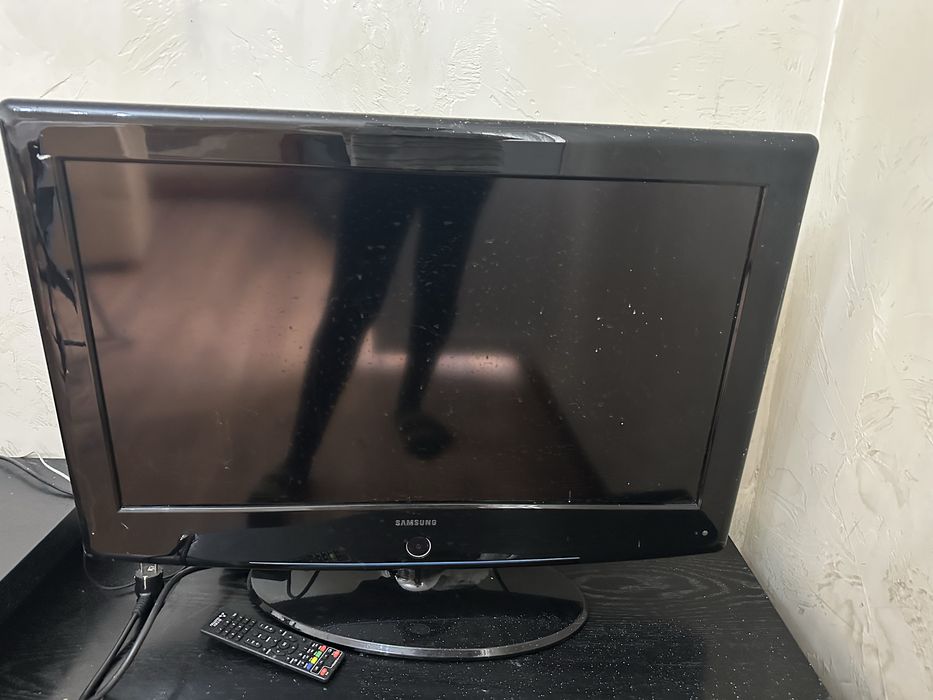 Телевизор (б/у) самсунг