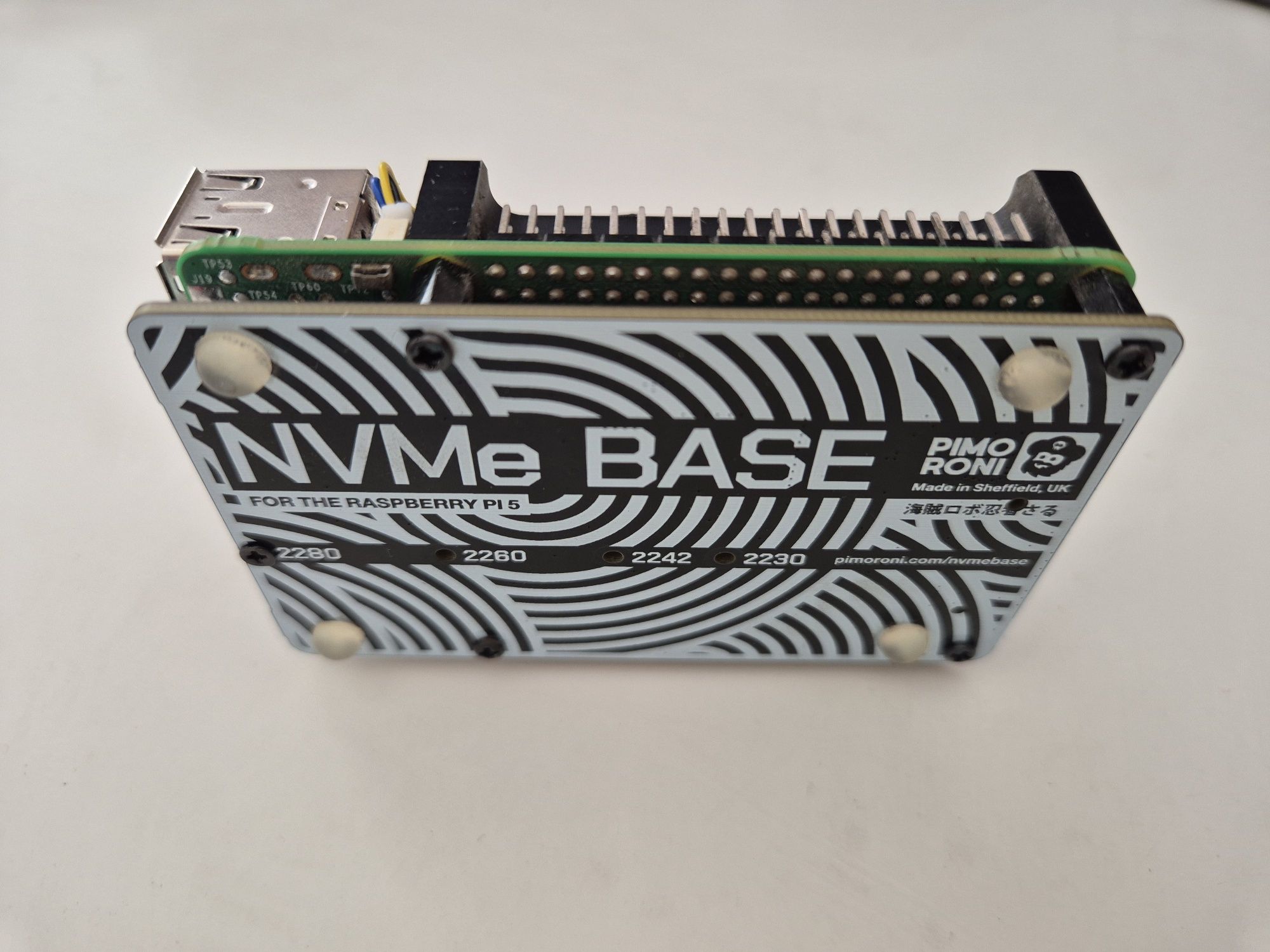 Raspberry Pi 5 cu 2TB SSD