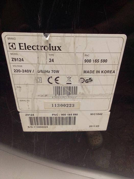 Vând purificator aer Electrolux