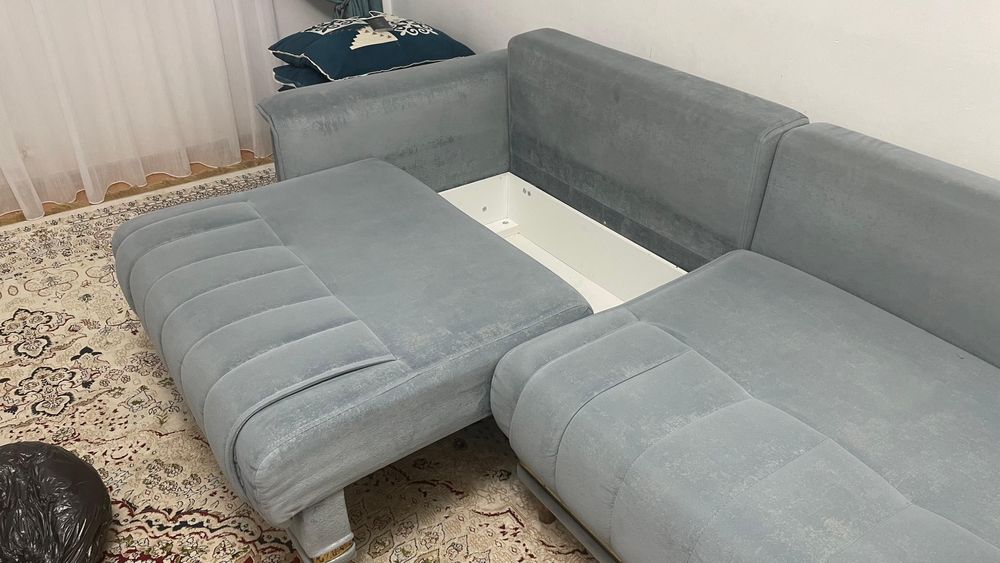 Продается диван в отличном состояние