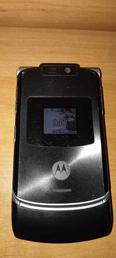 Motorola V3xx 3G liber in retea