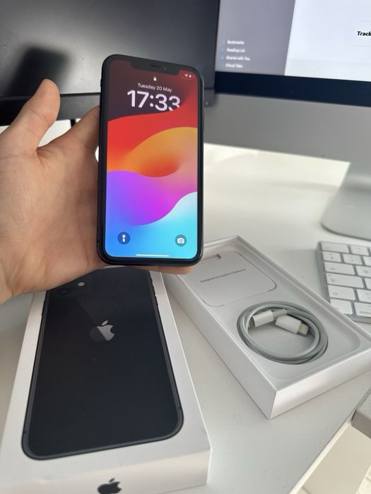 Айфон Iphone 11 128ГБ в хорошем состоянии
