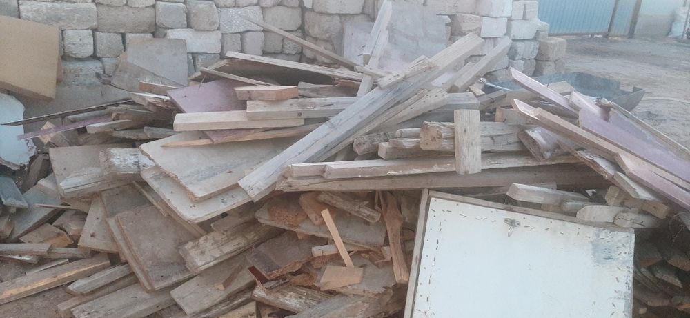 Ағаштар тегін.отынға болады.