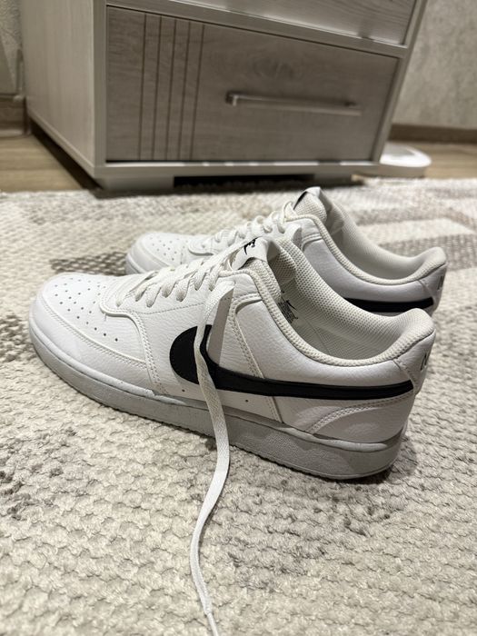 Продаются Оригинал Кроссовки Nike Court Vision