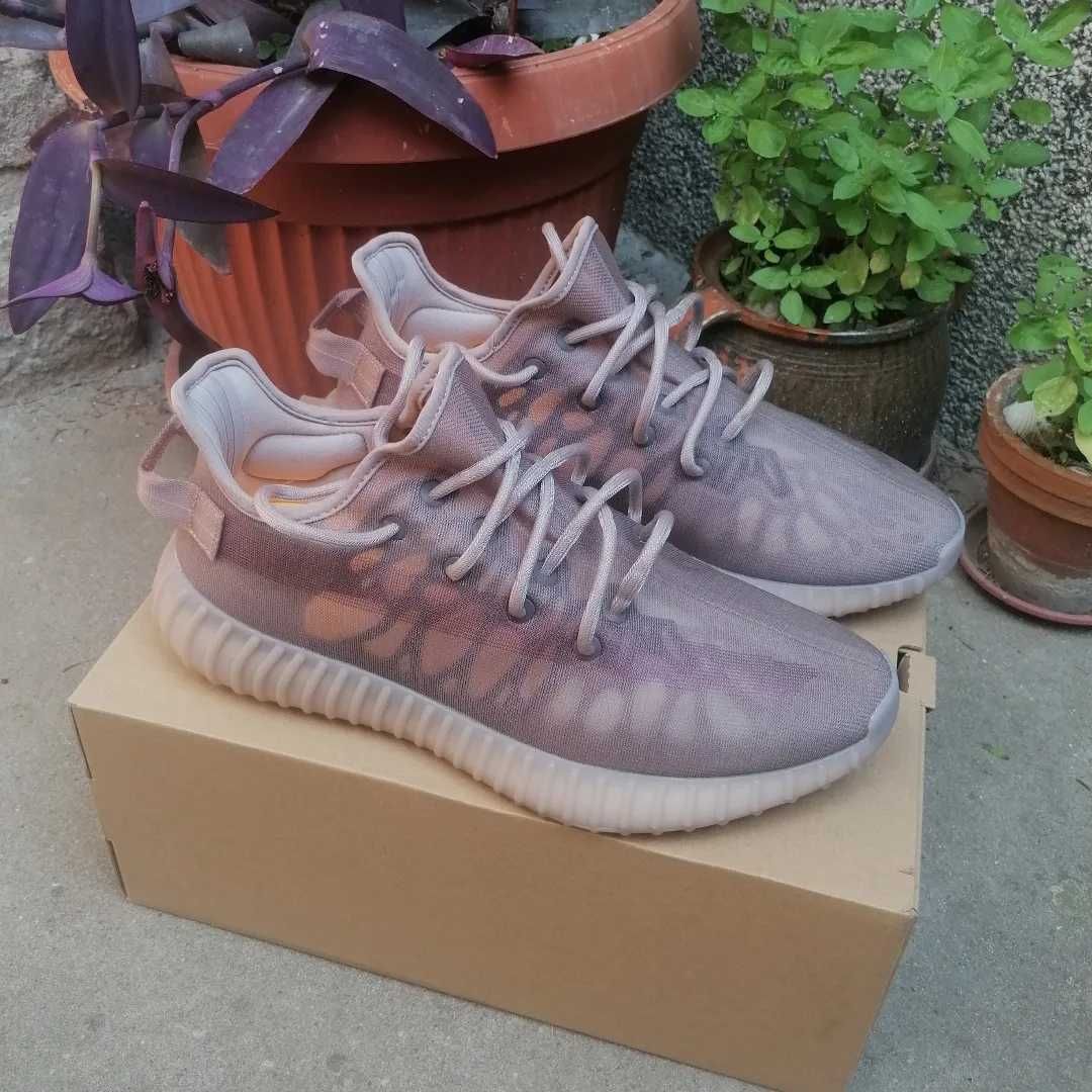 Yeezy 350 V2 Mono Mist