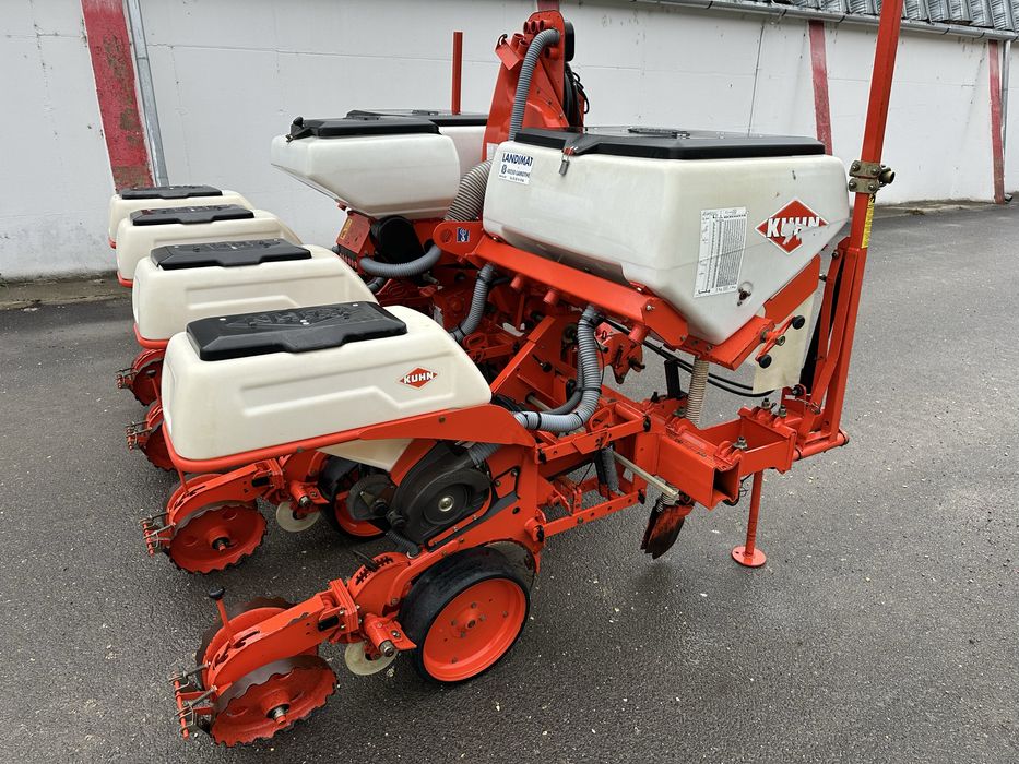 Semanatoare Kuhn Maxima 4 randuri