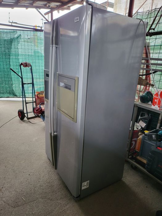 Vand frigider / combina frigorifica LG side by side