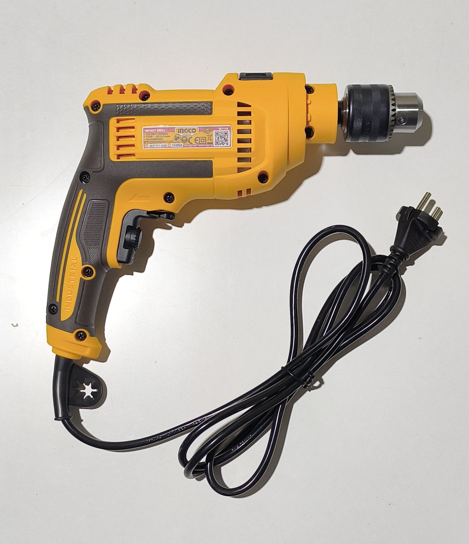Дрель INGCO 710W новая