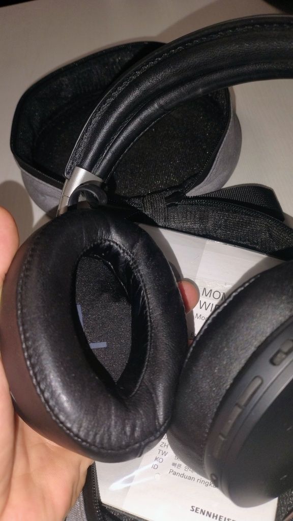 Căști Sennheiser Momentum 3, wireless