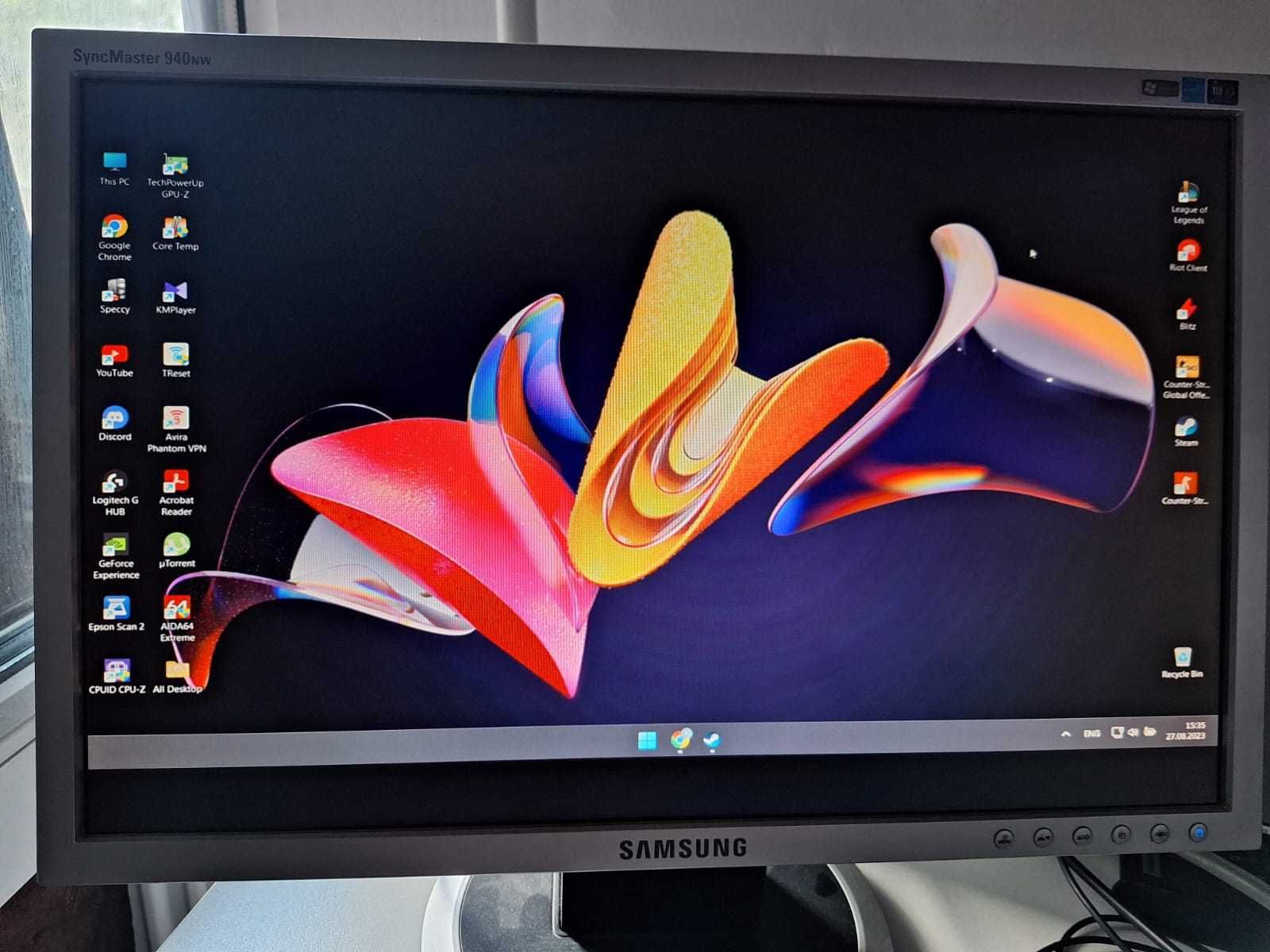 Monitor LCD Samsung SyncMaster 940NW 19 inch 8 ms Silver