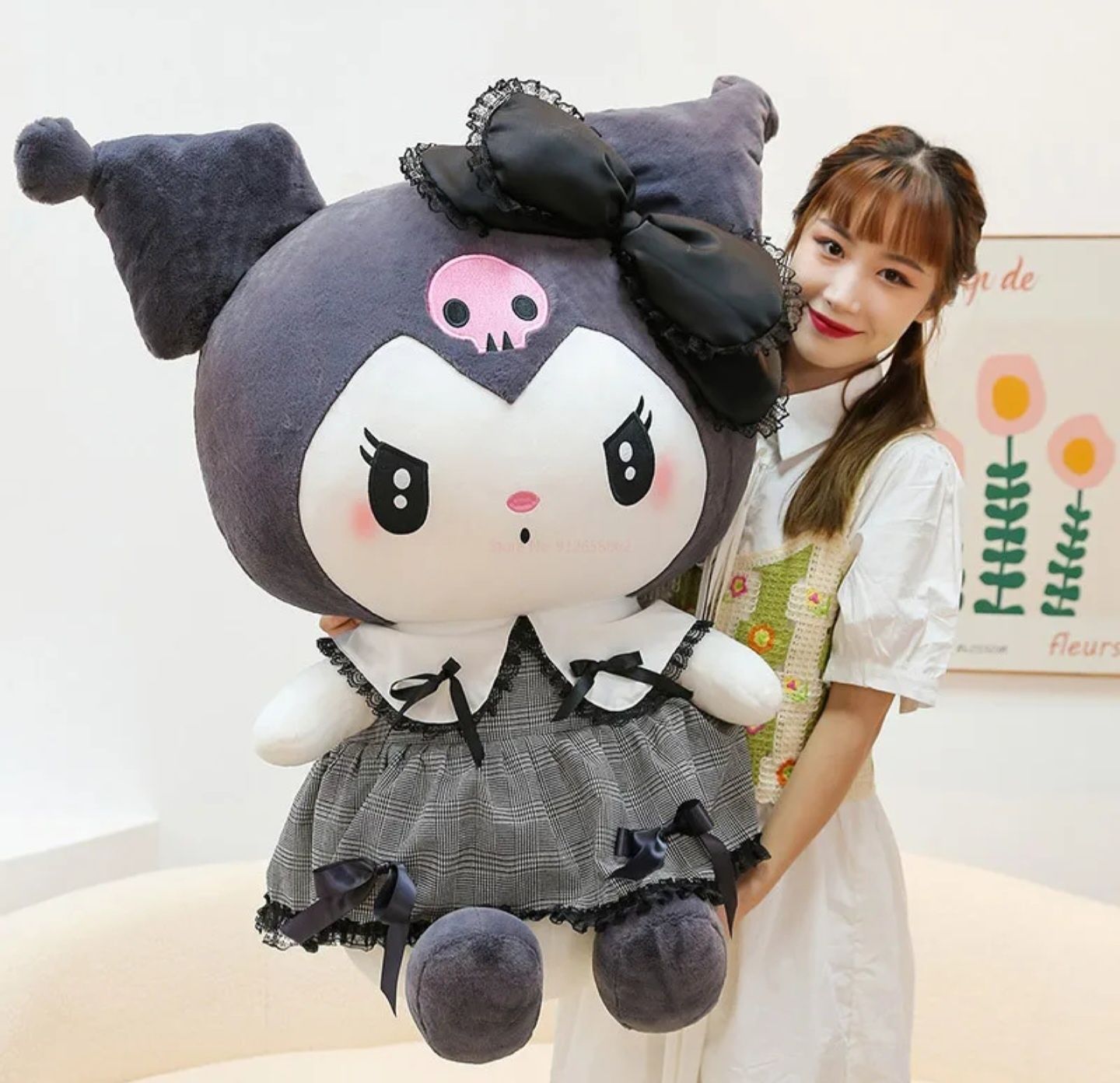 Pluș ft mare 70cm Kuromi sanrio Pluș kuromi gri cu rochiță