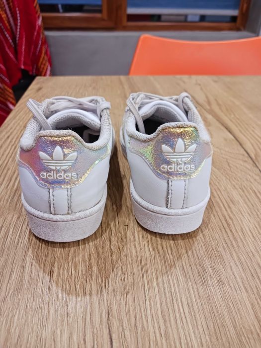 Оригинални детски маратонки на Adidas