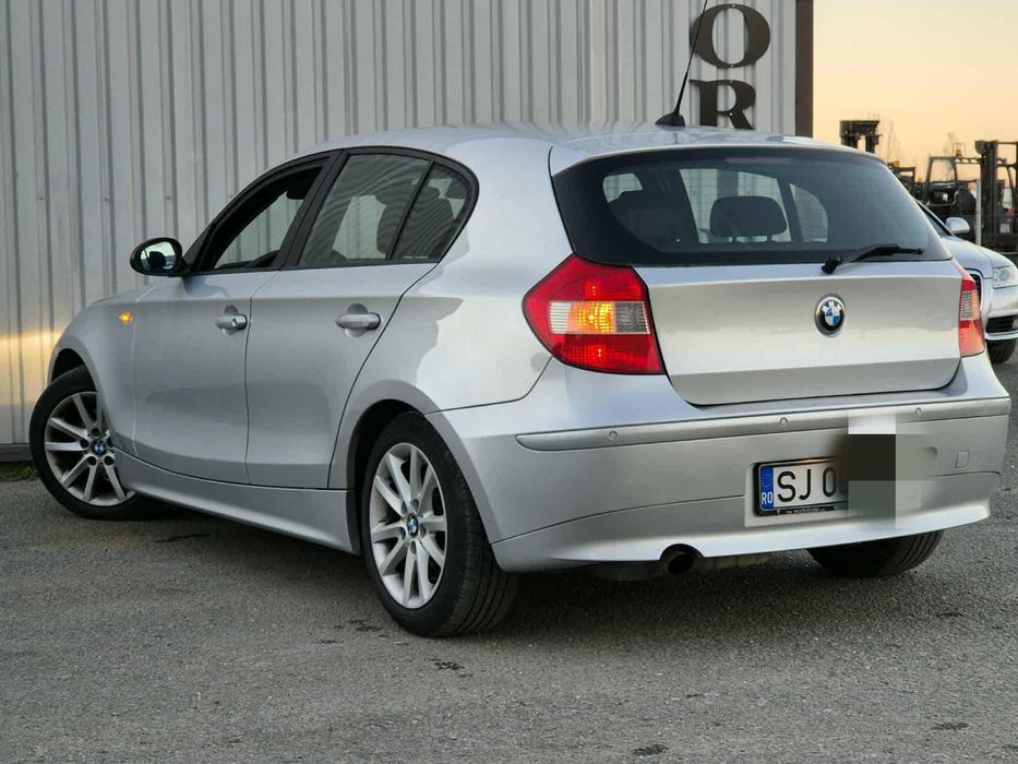 Vând mașina personală