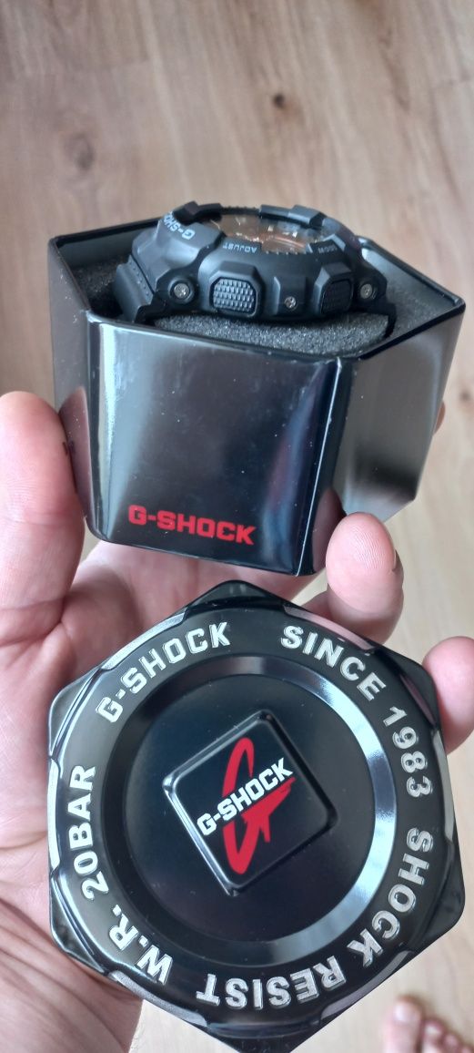 Часовник G-SHOCK