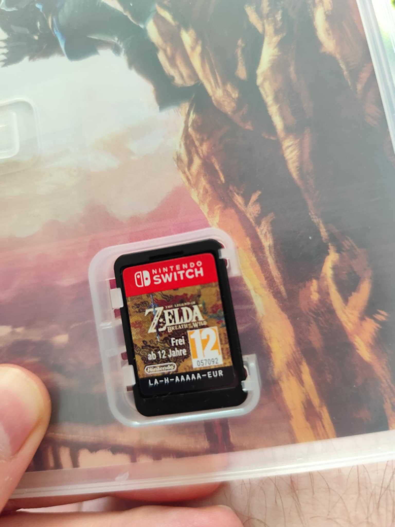Nintendo Switch в отлично състояние с 3 игри