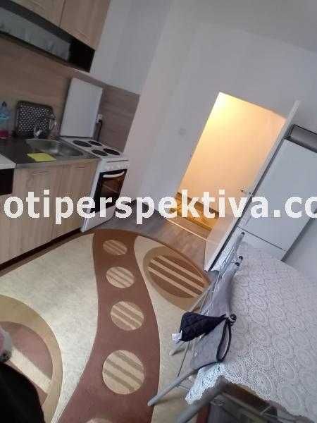 Продава се Двустаен апартамент в Пловдив, Изгрев - 60 кв.м за 1050 €/кв.м - Снимка #4