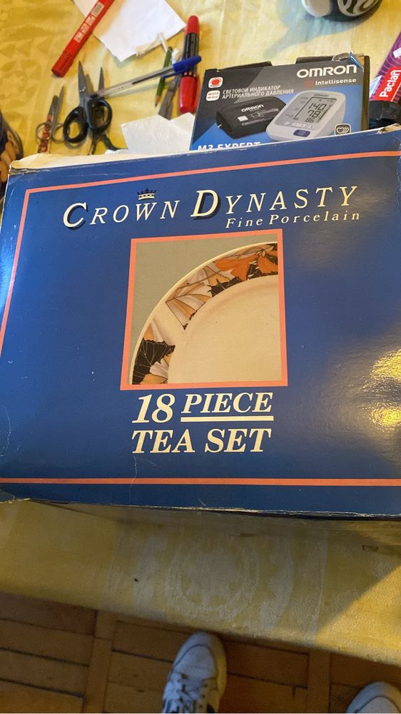 Чайный сервиз 18 предметов CROWN DYNASTY TEA SET 18 новый  Европа