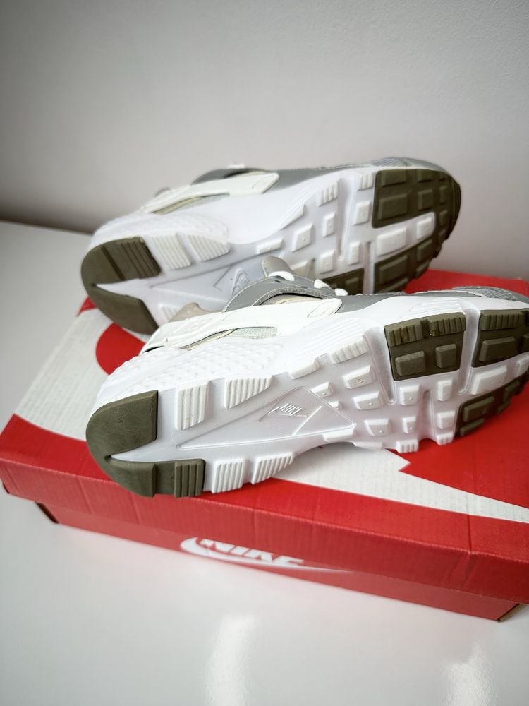 Nike Huarache Дамски Маратонки