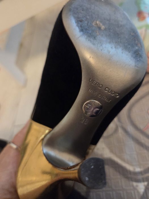 Pantofi Dolce & Gabbana Pumps - Mărimea 38