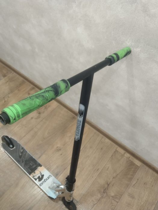 Трюковой самокат custom
