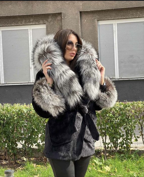 Haina blana alcantara noua !