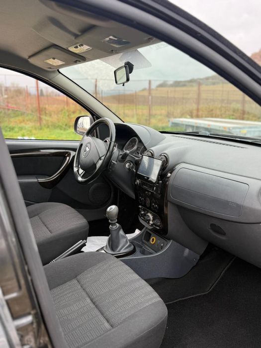 Dacia Duster 1.5 diesel km 130.000 reali!!! An fab 2012 euro 5