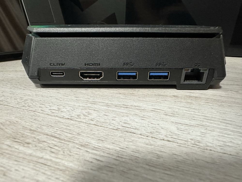 Гейминг Конзола Lenovo Legion Go в Гаранция + MSI Nest