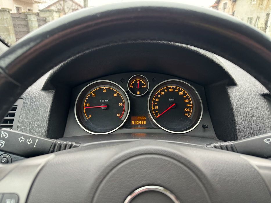 Opel Astra H 1.7cdti