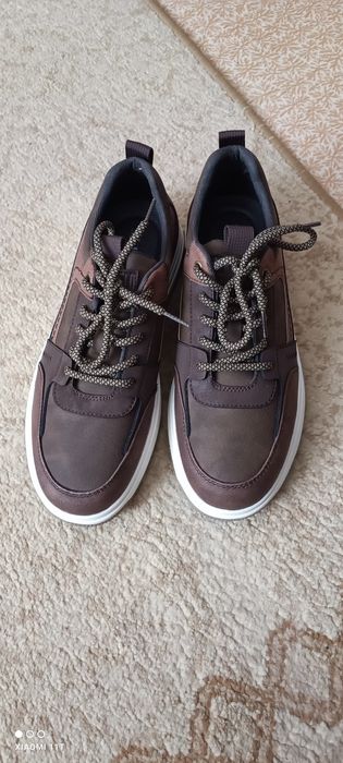 Продам стильные кеды