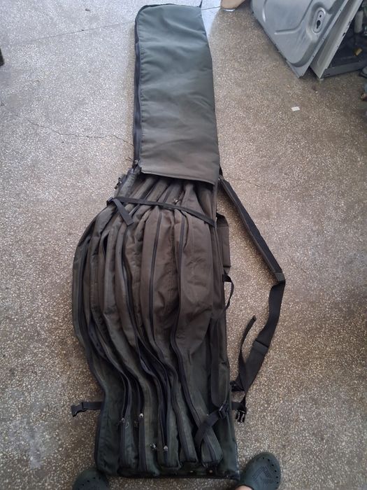 Vând husa lansete Chub