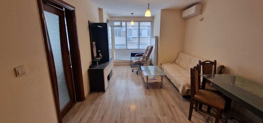 Продава се Двустаен апартамент в Благоевград, Идеален център - 70 кв.м за 1700 €/кв.м - Снимка #1