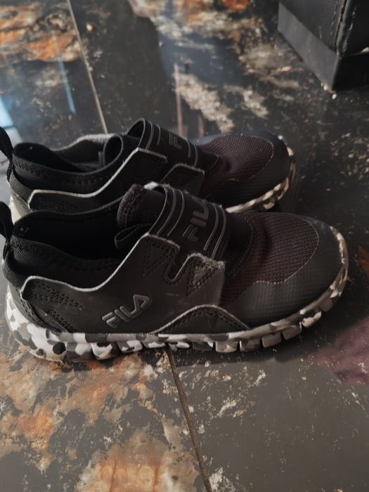 Adidași Fila, marime 30