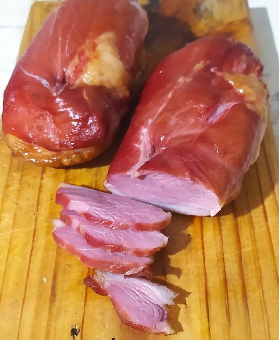 Мясо домашнего копчения.