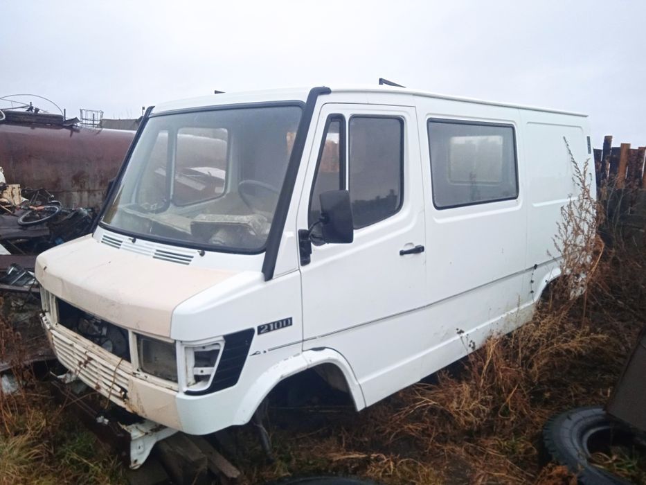 Продам кузов Мерседес 210д
