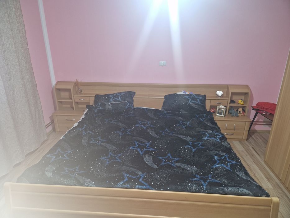 Dormitor complect pe 2 m