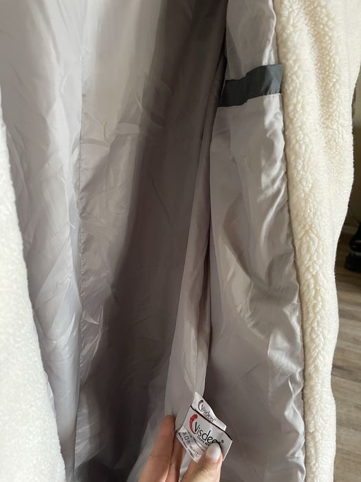 Прддам куртку зимнюю