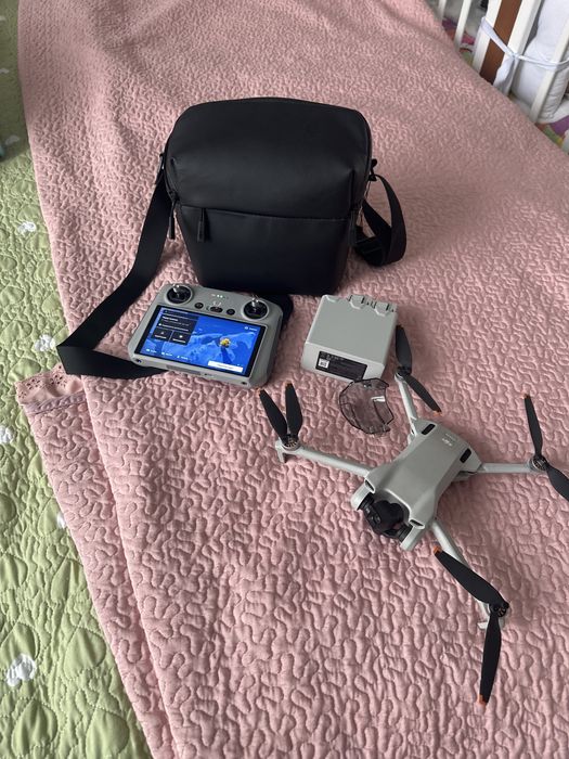 Дрон DJI mini 3