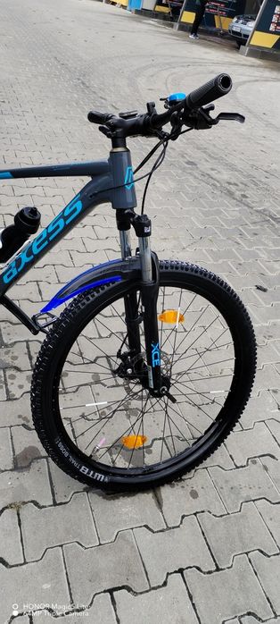 Vand bicicleta sau schimb