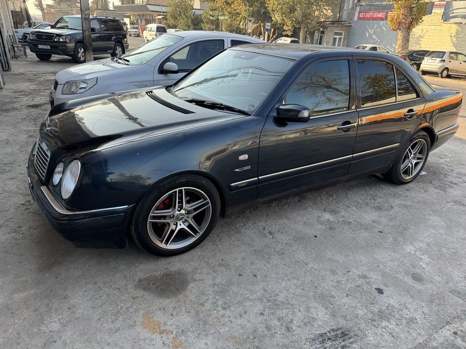 Mersedes E200 sotiladi arendagayam beriladi