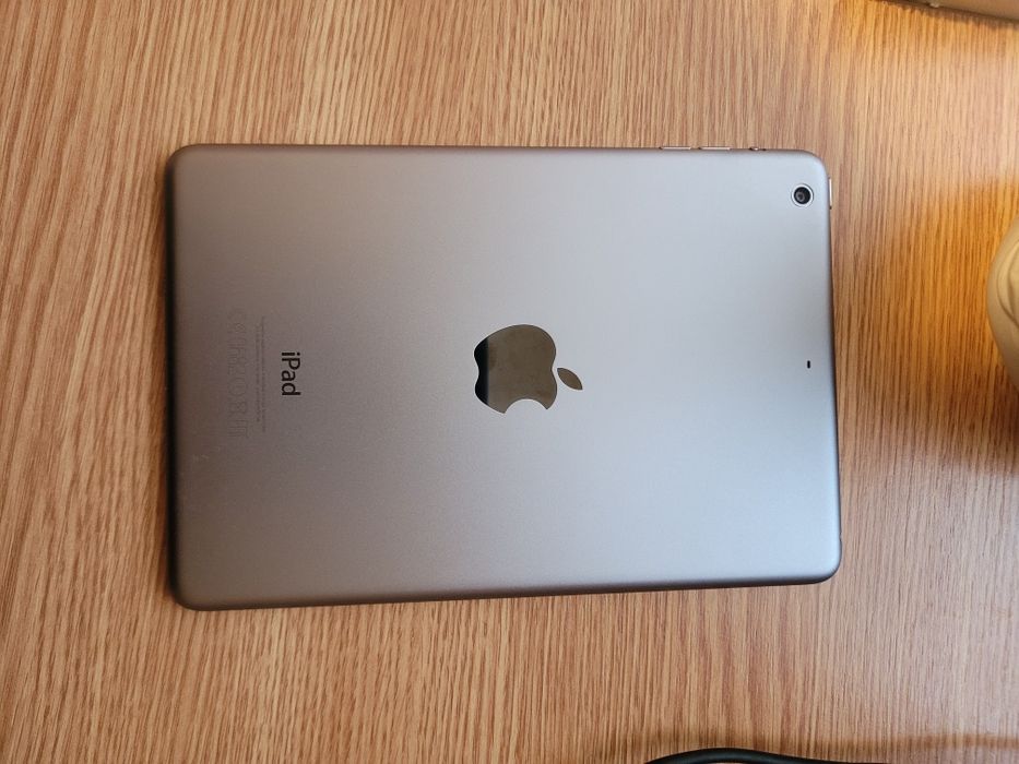 Tableta iPad mini 2