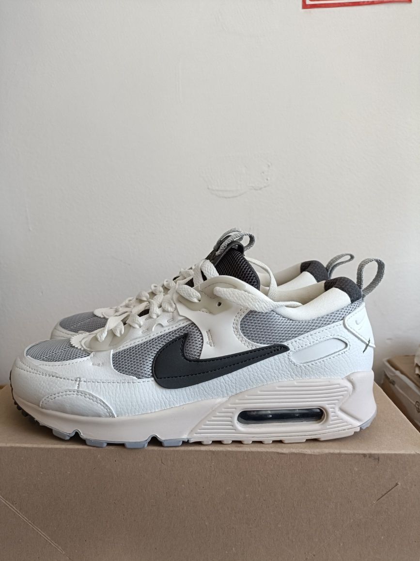 Nike Air Max 90 Futura номер 40 код 23A