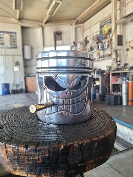 Ръчноизработени пепелници от автомобилни/тирови  бутала