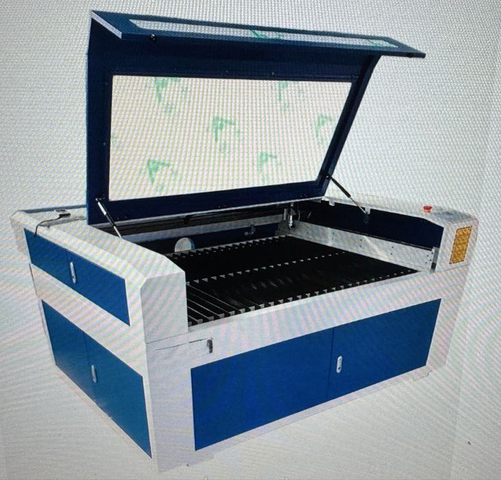 Лазерный гравировочный станок