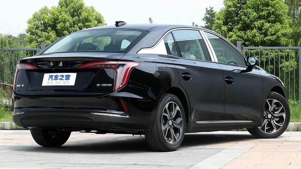 Аренда автомобиля Hongqi E QM-5 PLus под такси