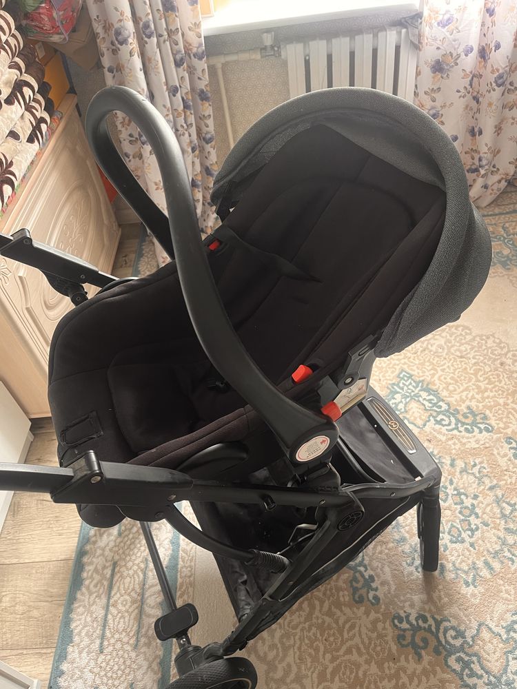 Продам коляску детскую