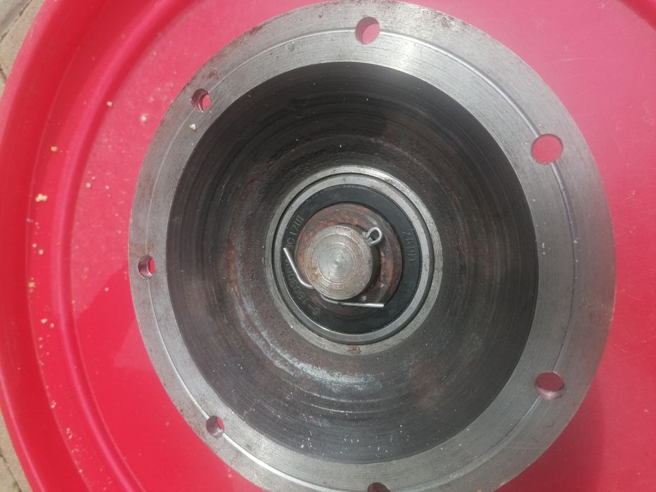 Butuci pt căruță, betoniere, remorci de tractor sau motocultor